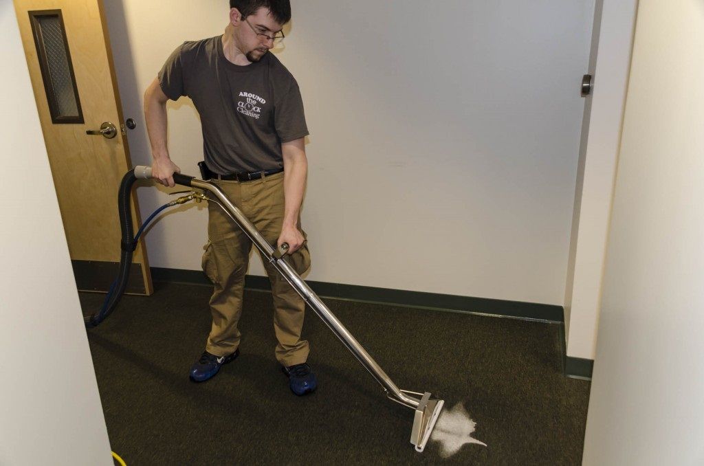 Commercial Carpet Cleaning Machines